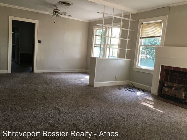 Foto del edificio - 3 br, 2 bath House - 2619 Merwin St