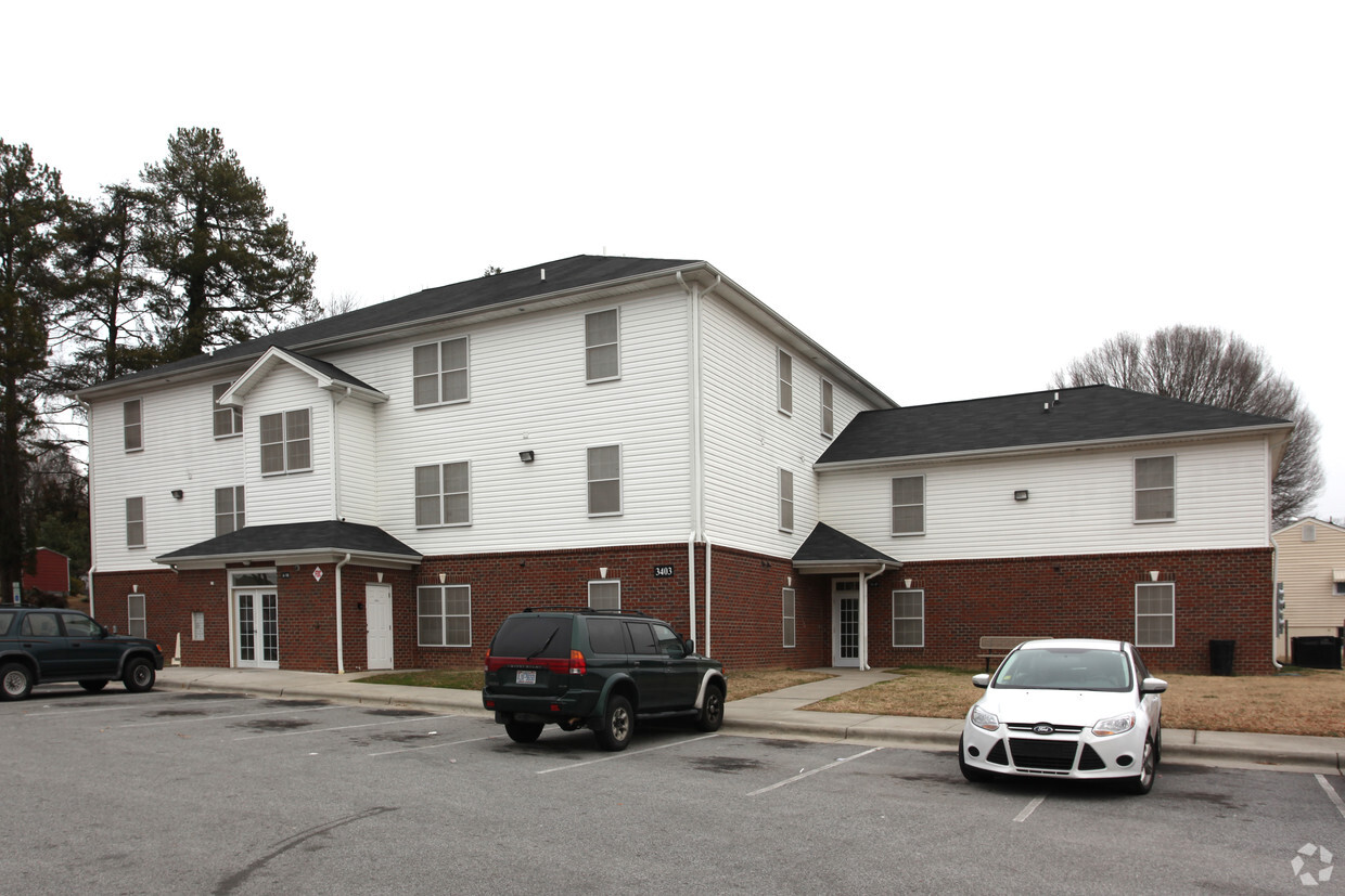 Abbey Court Apartments Greensboro