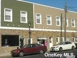 Building Photo - 839 Merrick Rd