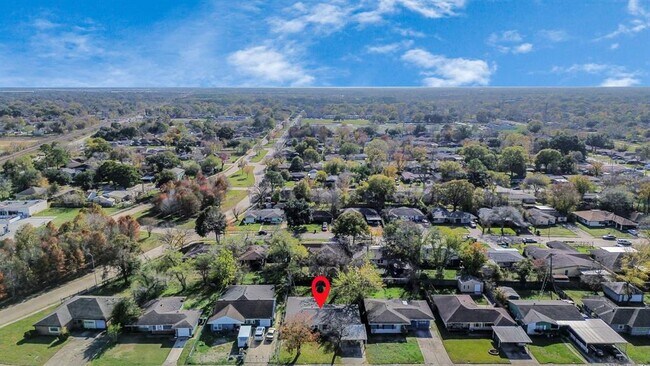 Building Photo - 6144 Doulton Dr