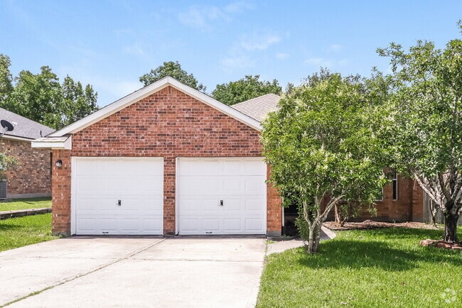 Building Photo - 10935 Sharon Cir
