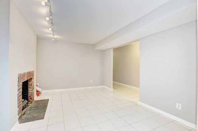 Foto del edificio - 1011 S St NW