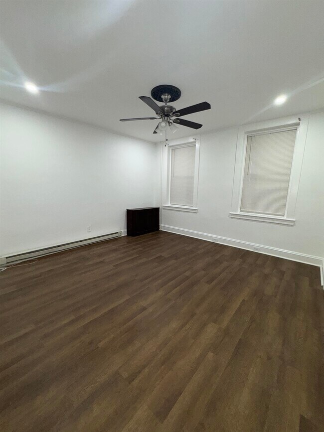 Foto del edificio - 438 4th St