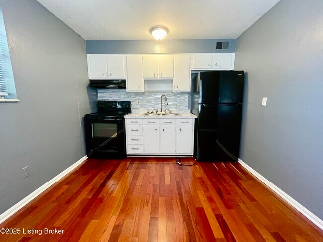 Foto del edificio - 3107 Melody Acres Ln