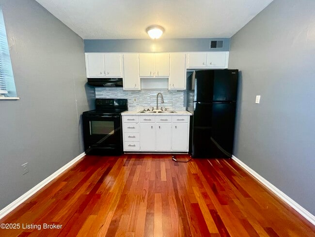 Foto del edificio - 3107 Melody Acres Ln