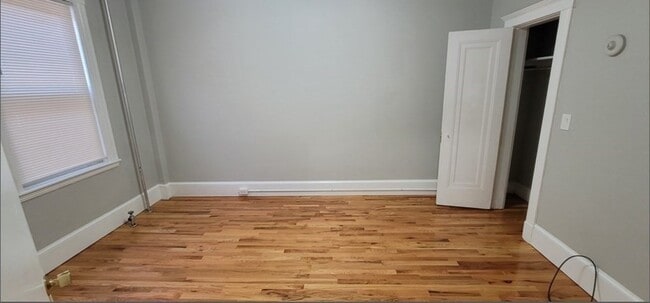 Building Photo - 121-123 Hawthorne St