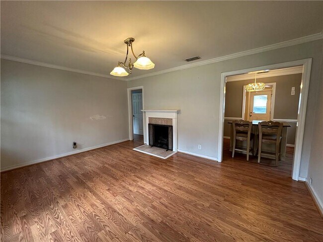 Building Photo - 2351 Taylor Ave