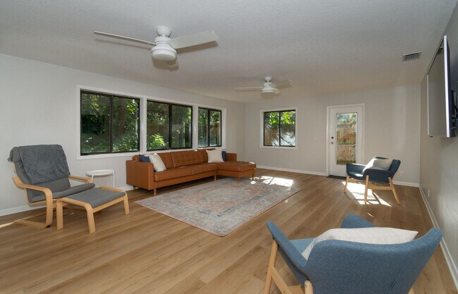 Foto del edificio - 801 E 23rd Ave
