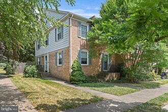 Building Photo - 5267 Leestone Ct