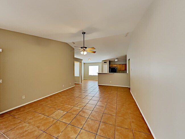 Foto del edificio - 8930 W Avalon Dr