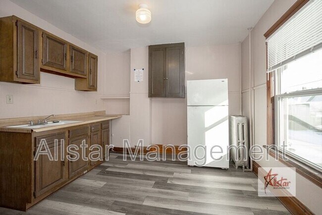 Foto del edificio - 3786 W 37th St