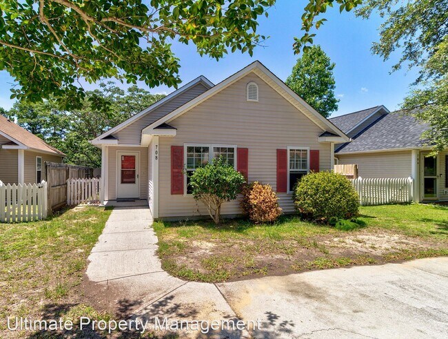 Foto del edificio - 3 br, 2 bath House - 708 Southern Charm Drive