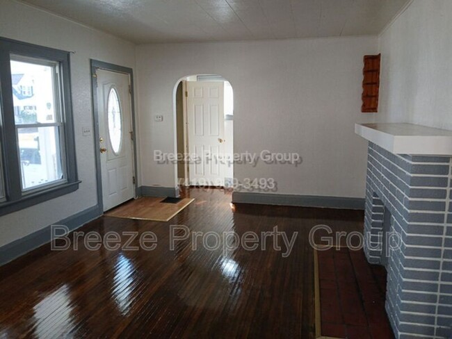 Building Photo - 4345 Burnham Ave
