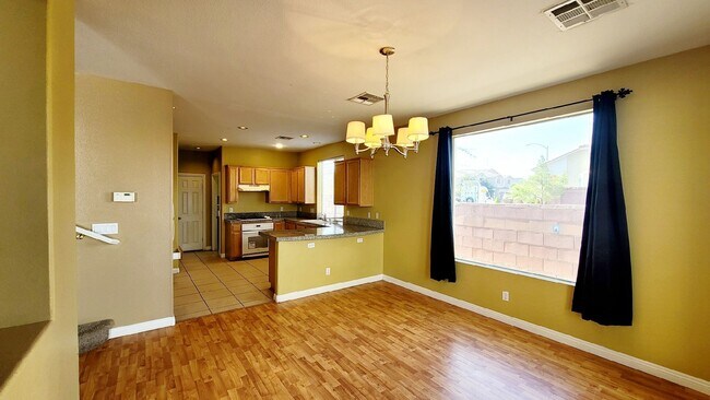 Foto del edificio - 6252 Huntington Ridge Ave