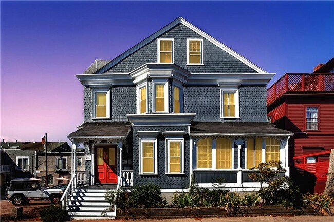 Building Photo - 12 Catherine St