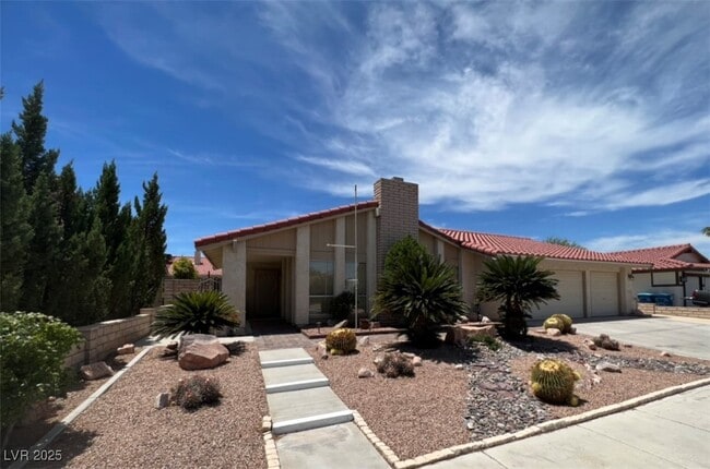 Building Photo - 8640 Cremona Dr