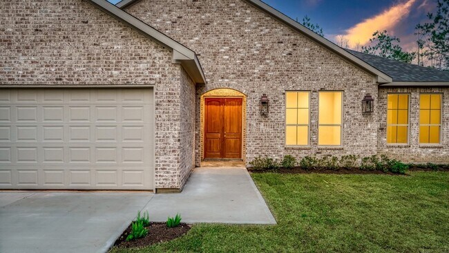 Building Photo - 12110 W Tara Plantation Dr