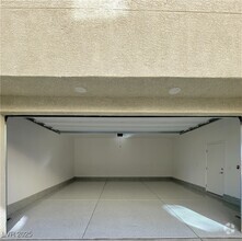 Building Photo - 2555 Hampton Rd