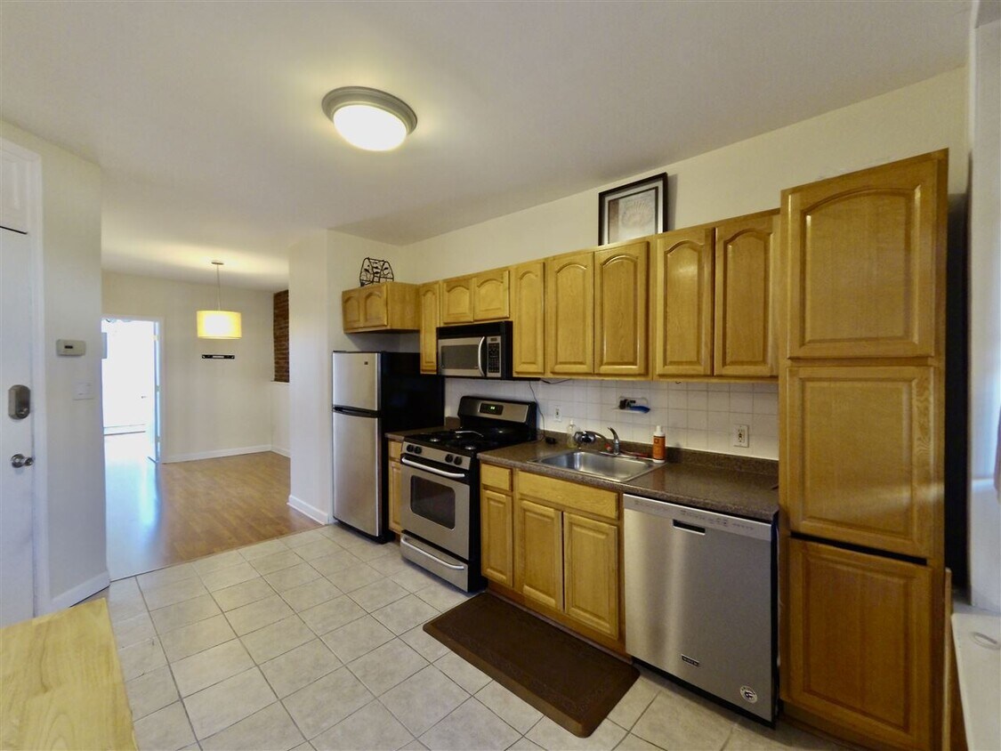 513 Jefferson St Unit 3, Hoboken, NJ 07030 Condo for Rent in Hoboken