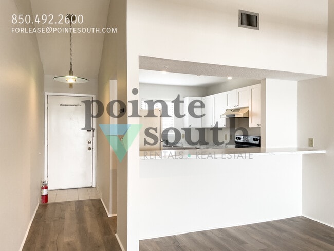 Building Photo - 14100 River Rd