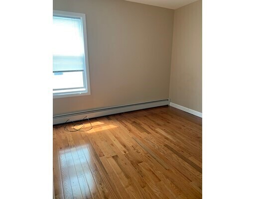 Building Photo - 117 Collette St