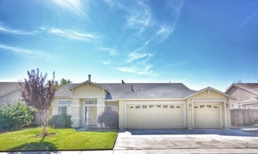 Building Photo - 1045 Brierwood Ln