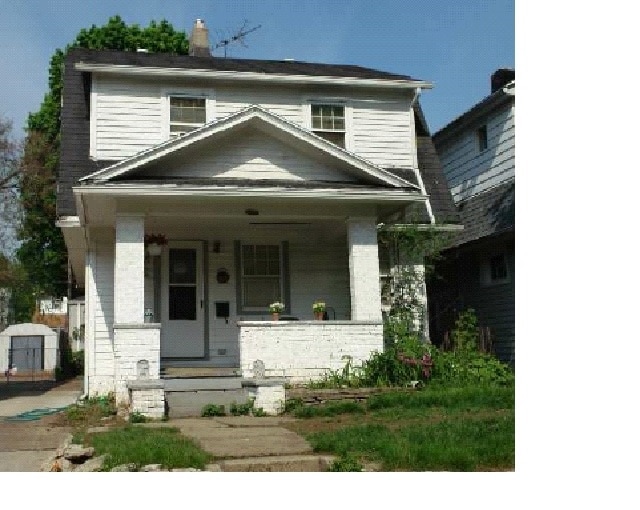 Building Photo - 804 Eleanor Ave