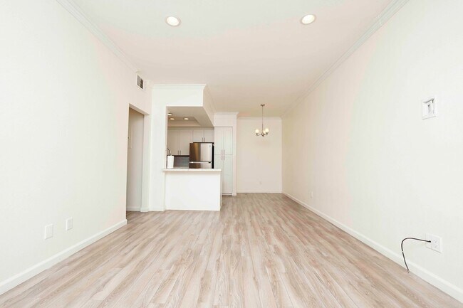 Foto del edificio - ****AVAILABLE NOW!! TWO BEDROOM TWO BATH CONDO IN GREAT LOCATION!!!!!!