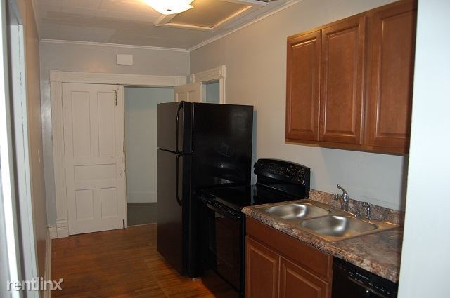1 br, 1 bath - 906 E Burlington St Apt 4 - 1 br, 1 bath  - 906 E Burlington St Apt 4