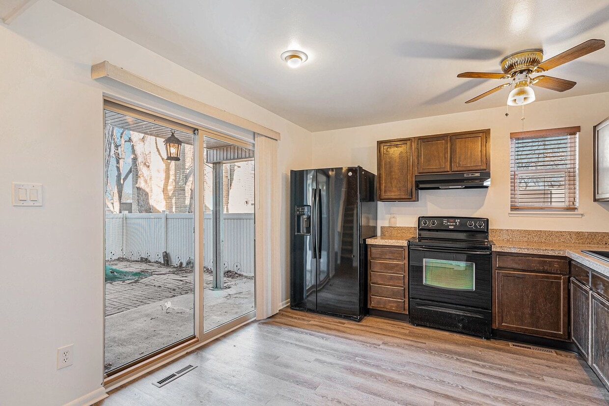 Photo - 9574 E Kansas Circle #26