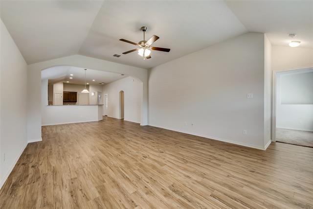 Building Photo - 413 Sandhurst Dr