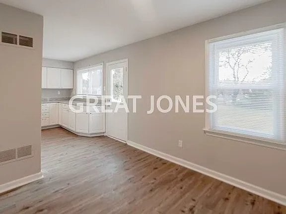 Building Photo - 175 Du Bourg Ln