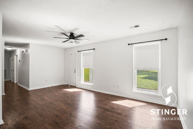 Building Photo - 1713 Drayton Dr
