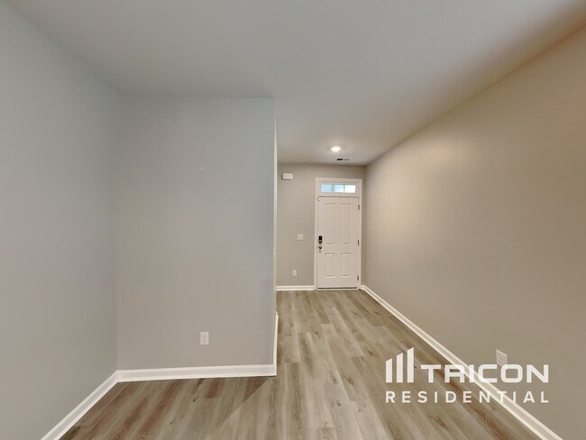 Building Photo - 1068 Pepper Stone Dr