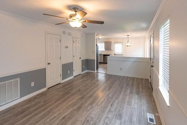 Foto del edificio - Knoxville 37912 - 2 bedroom, 1.5 bathroom ...
