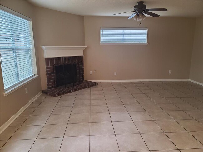 Building Photo - 5734 Forest Timbers Dr