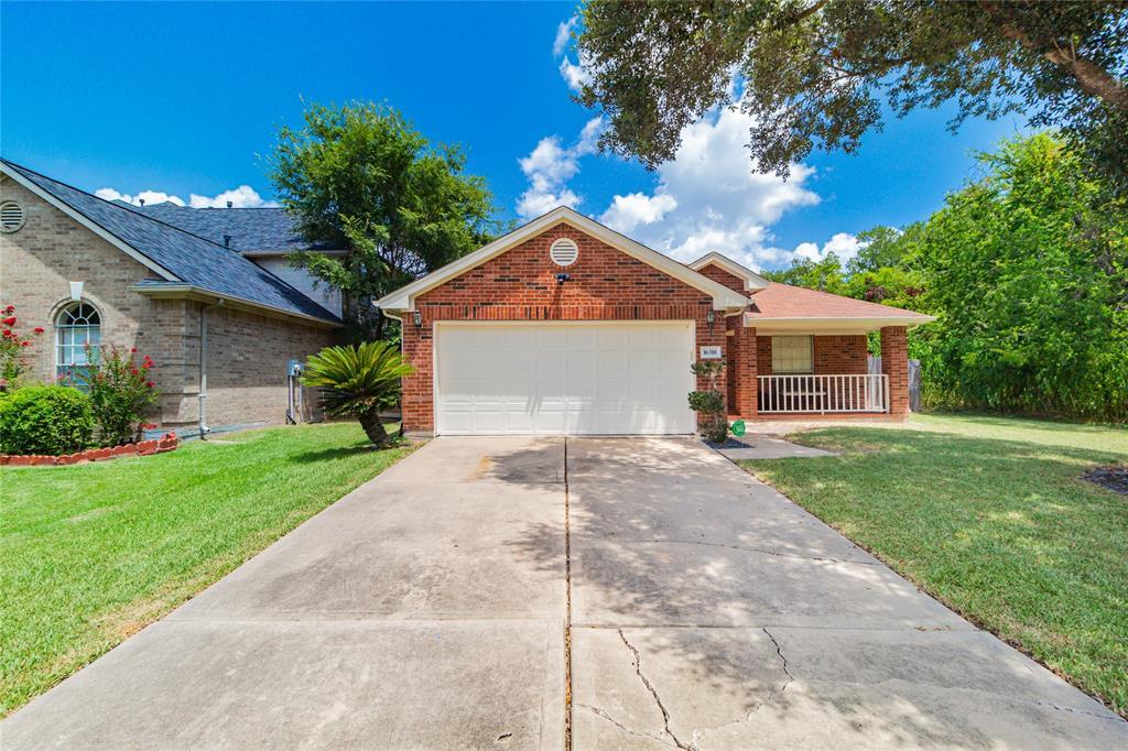 16310 Blossomwood Ln, Sugar Land, TX 77498 House Rental in Sugar Land