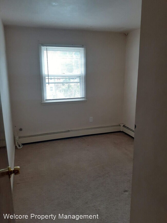 Building Photo - 3 br, 2 bath House - 503 E. Airy St
