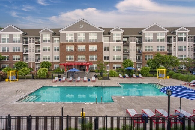 Building Photo - Halstead Norwalk