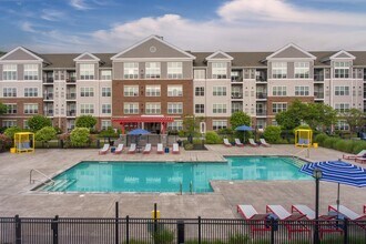 Building Photo - Halstead Norwalk