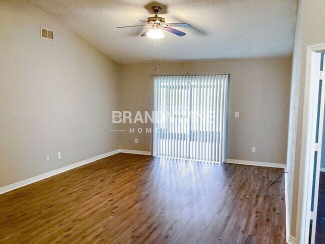 Building Photo - Beautiful 3BR! Apply today!