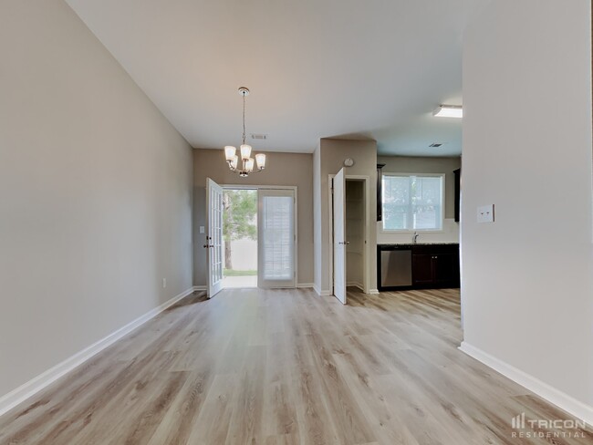 Foto del edificio - 4692 Beacon Ridge Ln