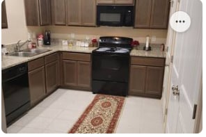 Building Photo - 1705 Castroville Trl