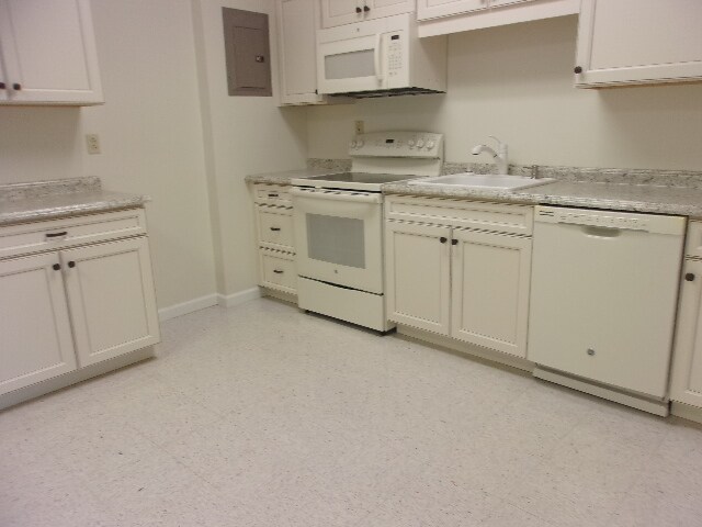 Kitchen - 239 S Broad St