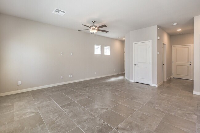 Building Photo - 7849 Pink Opal Ave