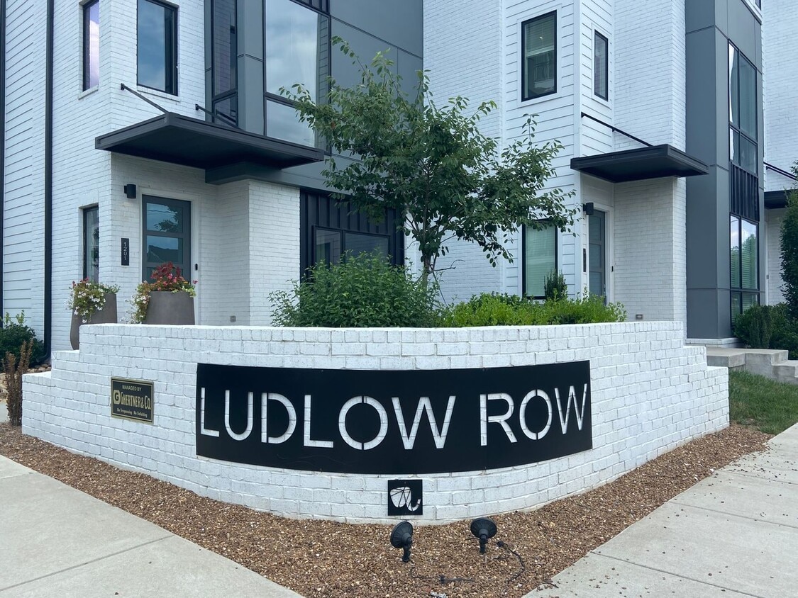 Primary Photo - Ludlow Studio in Historic Buena Vista!