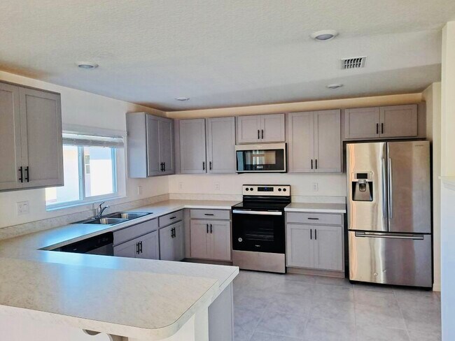 Photo - 1120 Papaya Cir. House