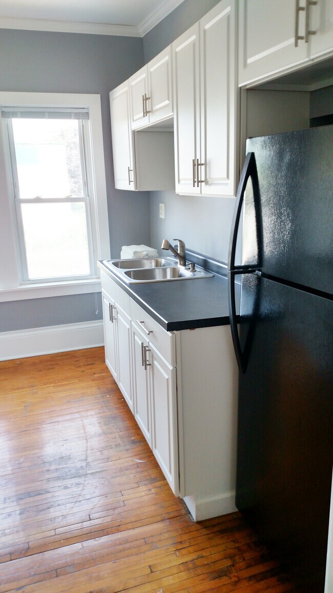 Sink and radiant heat in kitchen - 1818 W Minnehaha Ave