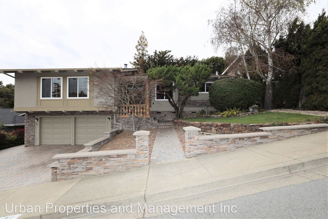 Primary Photo - 3 br, 2 bath House - 1318 Crestview Drive ...