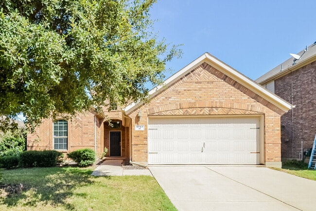 Building Photo - 1717 Nightingale Dr